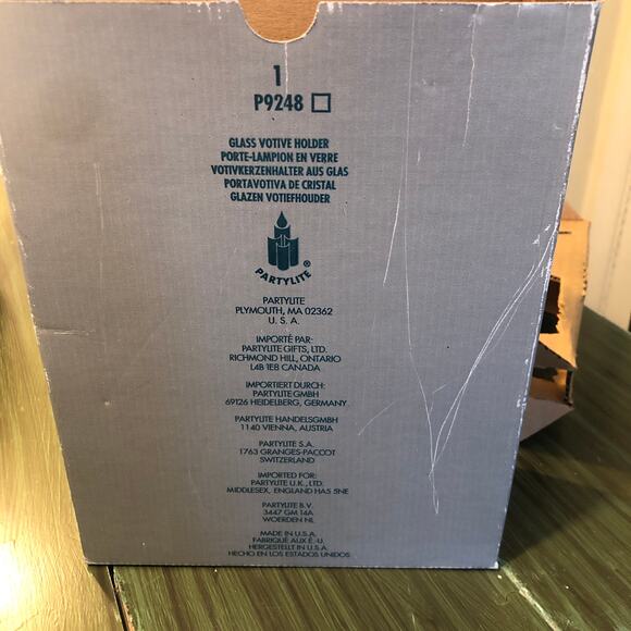 Partylite Vintage EUC Iced Crystal Trio Frosted Bottom Votive Candle Holders - Picture 3 of 3